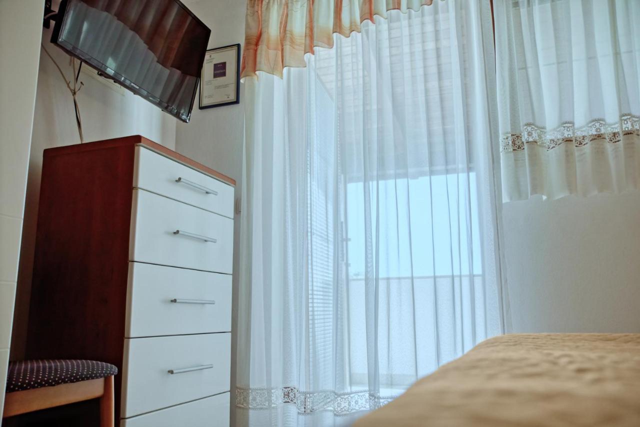 Apartmets Slavica 1644 Баньоле Екстериор снимка