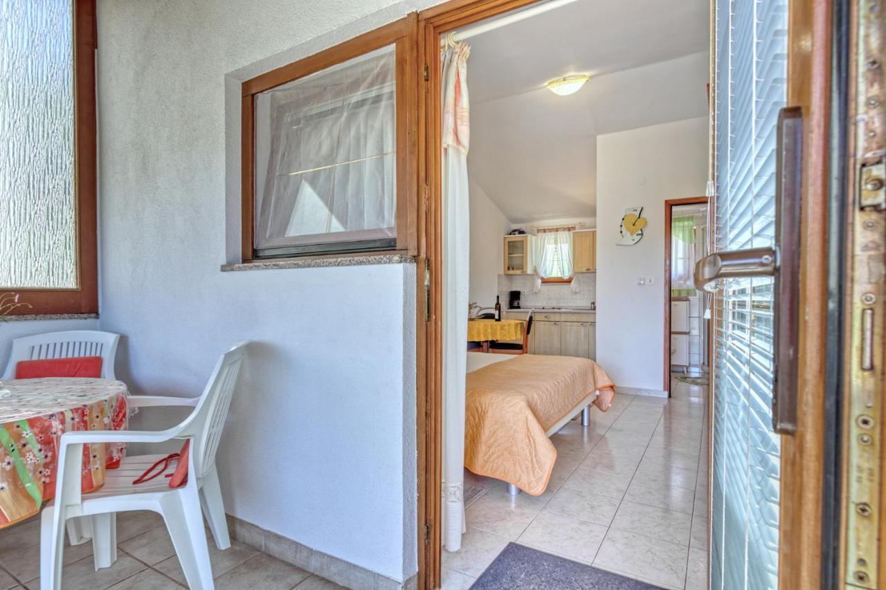 Apartmets Slavica 1644 Баньоле Екстериор снимка