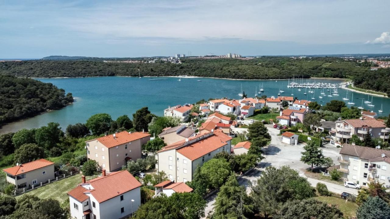 Apartmets Slavica 1644 Баньоле Екстериор снимка