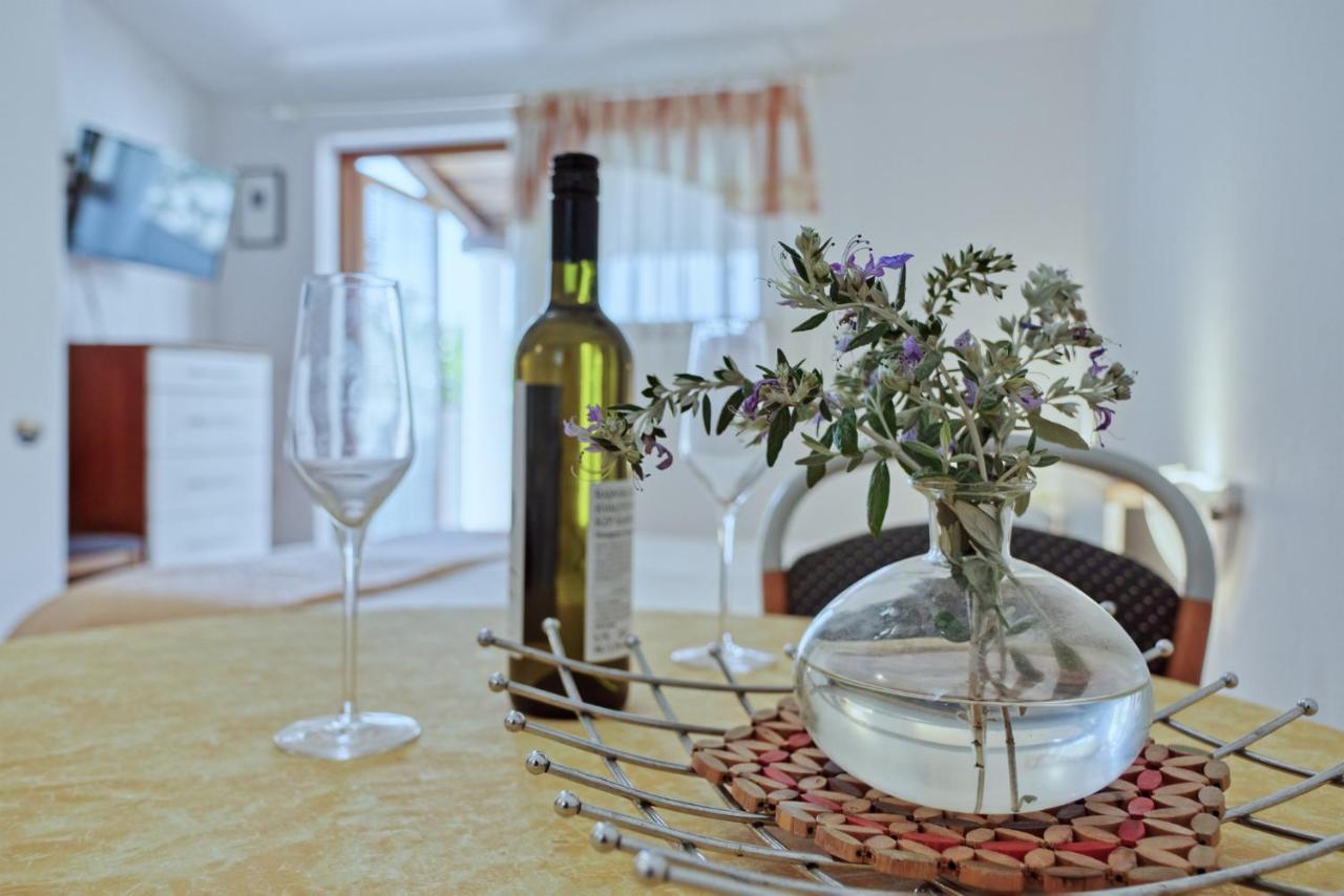 Apartmets Slavica 1644 Баньоле Екстериор снимка